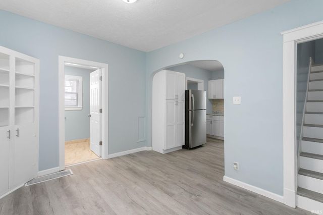 731 W Blaine Avenue, Elkhart, IN 46516