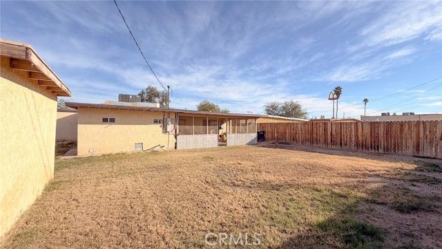 465 Driftwood Drive, El Centro, CA 92243