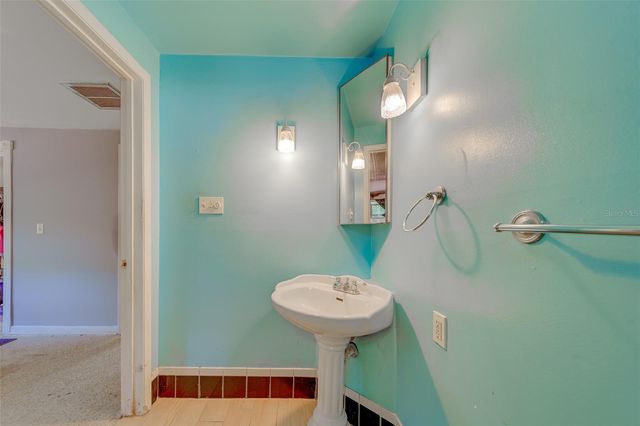 1300 S HILLCREST AVENUE, Clearwater, FL 33756