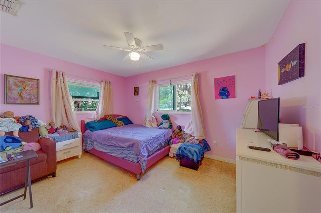 1300 S HILLCREST AVENUE, Clearwater, FL 33756