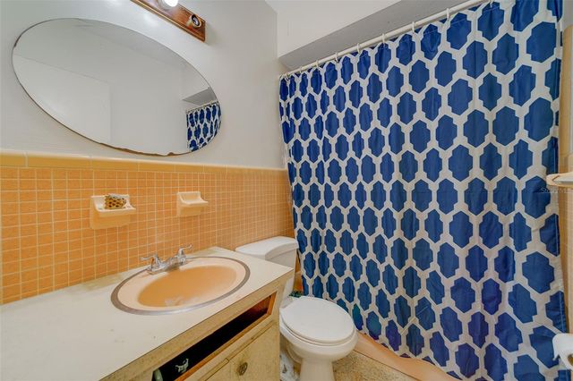 1300 S HILLCREST AVENUE, Clearwater, FL 33756