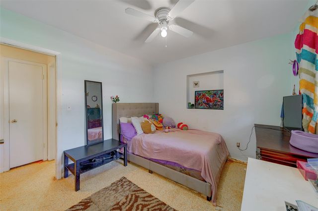 1300 S HILLCREST AVENUE, Clearwater, FL 33756