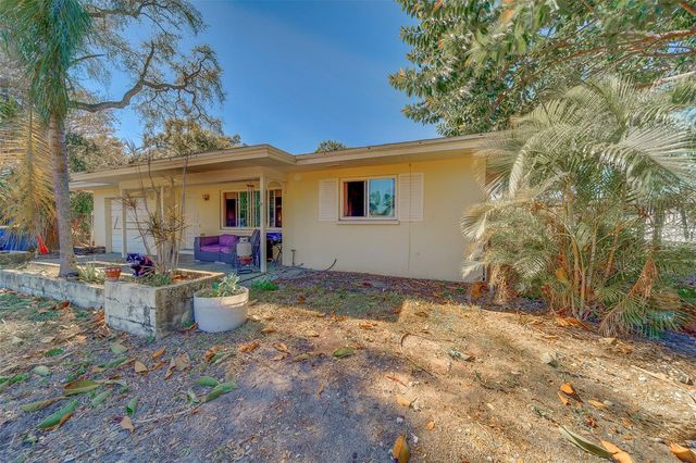 1300 S HILLCREST AVENUE, Clearwater, FL 33756