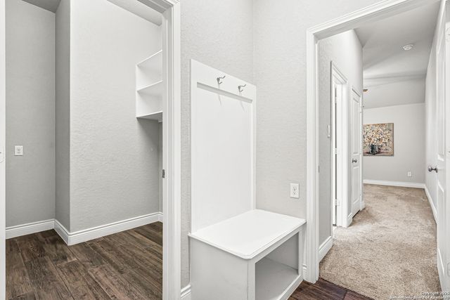 9131 Red Pony Dr, San Antonio, TX 78254