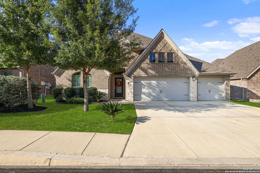 9131 Red Pony Dr, San Antonio, TX 78254