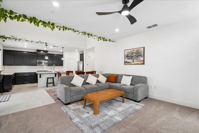 5667 Littlestone St, Sacramento, CA 95835