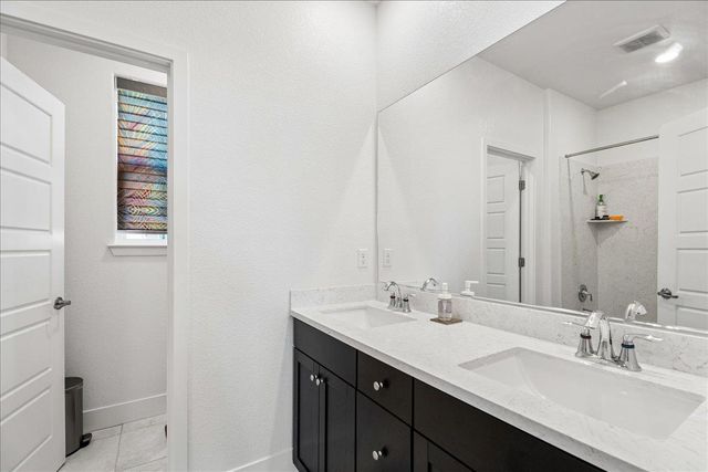 5667 Littlestone St, Sacramento, CA 95835
