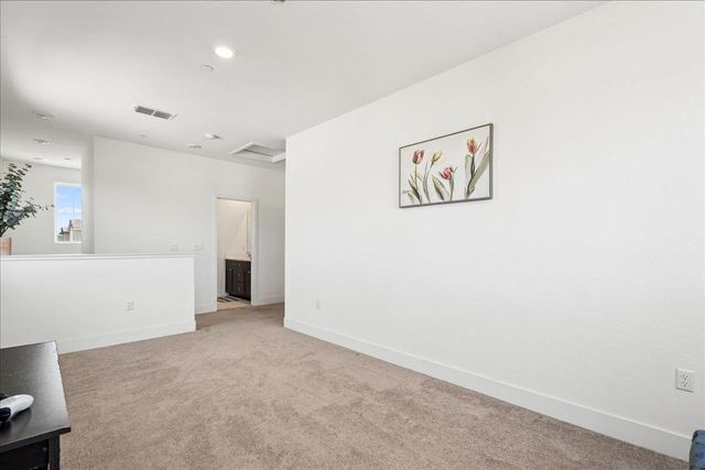 5667 Littlestone St, Sacramento, CA 95835