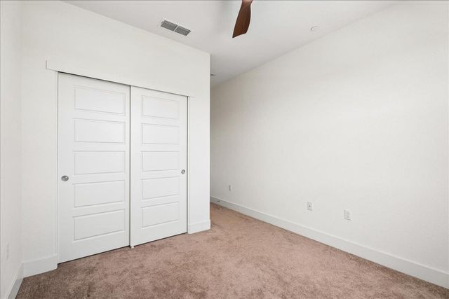 5667 Littlestone St, Sacramento, CA 95835