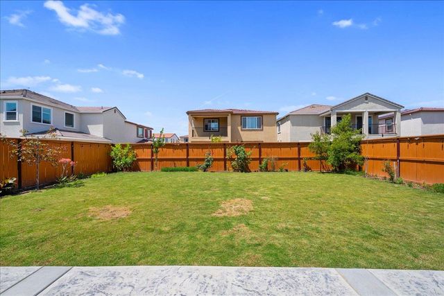 5667 Littlestone St, Sacramento, CA 95835