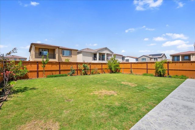 5667 Littlestone St, Sacramento, CA 95835