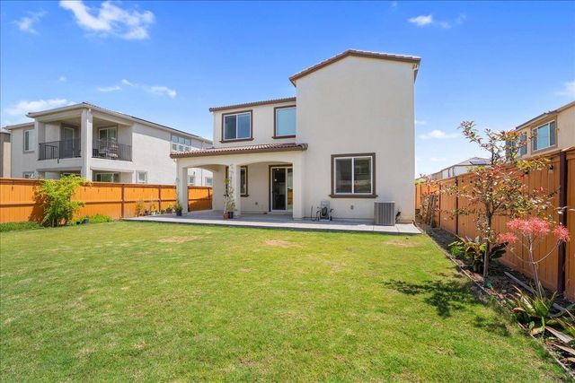 5667 Littlestone St, Sacramento, CA 95835