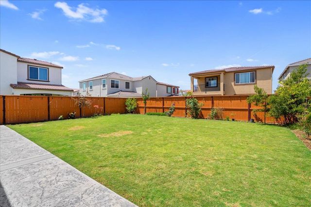 5667 Littlestone St, Sacramento, CA 95835
