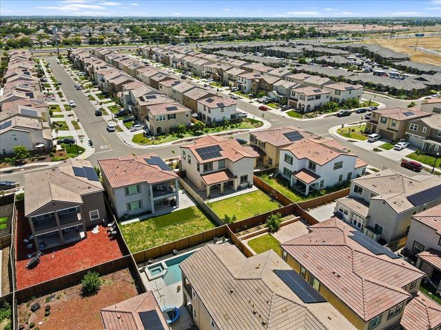 5667 Littlestone St, Sacramento, CA 95835
