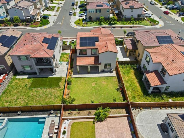 5667 Littlestone St, Sacramento, CA 95835