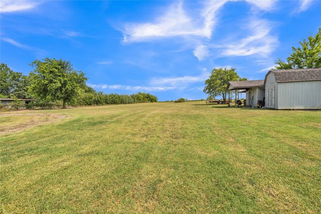 5156 County Road 304, Grandview, TX 76050