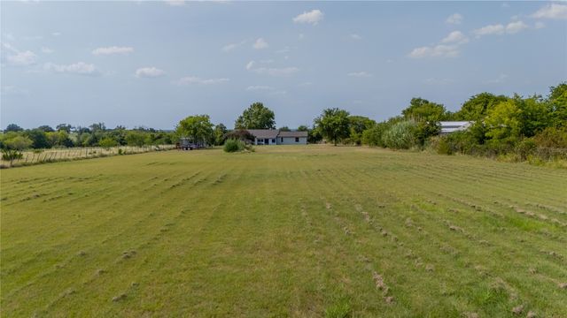 5156 County Road 304, Grandview, TX 76050