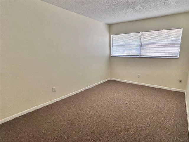 4455 38TH TERRACE N B16, St Petersburg, FL 33714