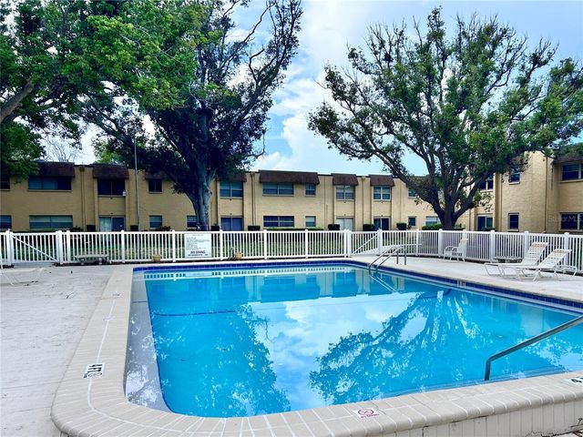 4455 38TH TERRACE N B16, St Petersburg, FL 33714