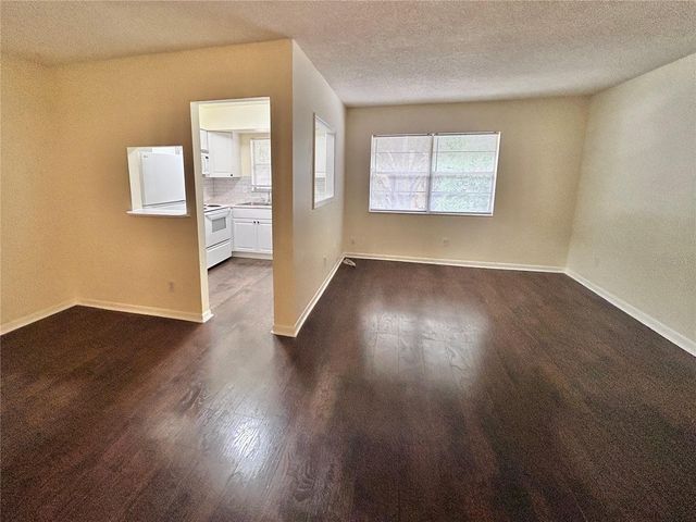 4455 38TH TERRACE N B16, St Petersburg, FL 33714