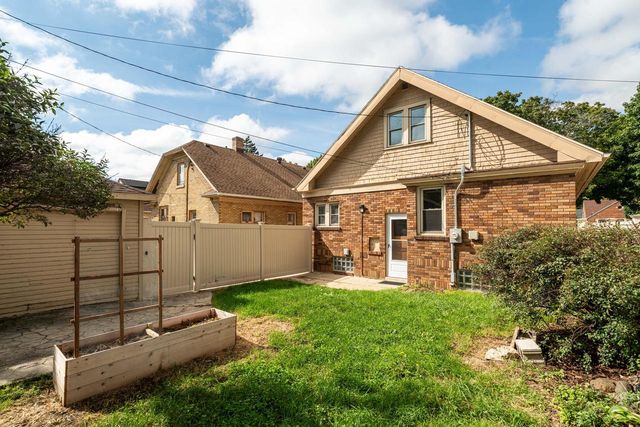 2344 N 60th STREET, Milwaukee, WI 53210