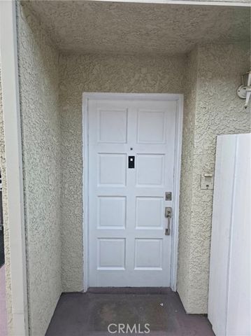 4558 Willis 114, Sherman Oaks, CA 91403