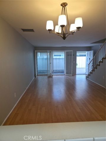 4558 Willis 114, Sherman Oaks, CA 91403