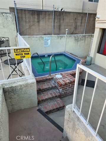 4558 Willis 114, Sherman Oaks, CA 91403