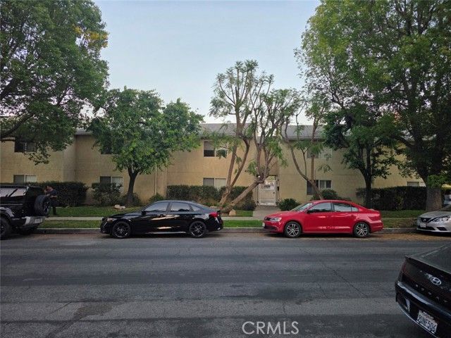 4558 Willis 114, Sherman Oaks, CA 91403