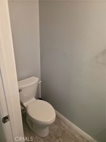 4558 Willis 114, Sherman Oaks, CA 91403