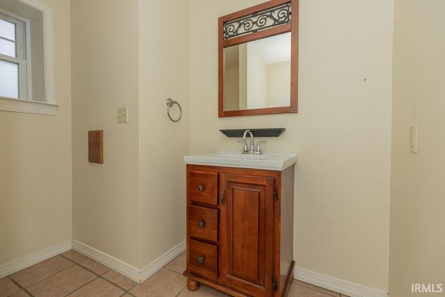 4344 Pine Drive, Newburgh, IN 47630