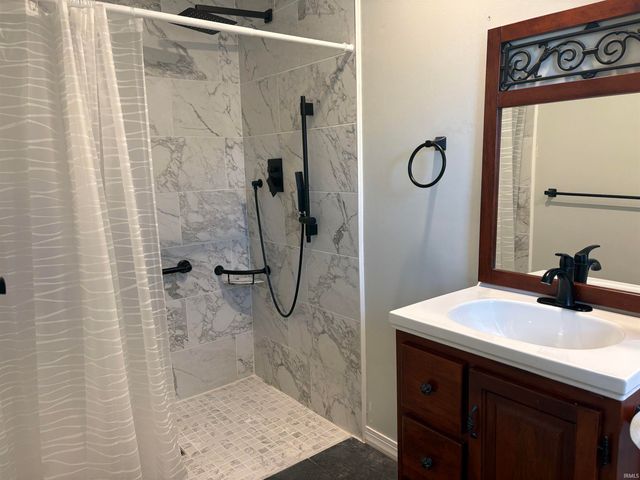 4344 Pine Drive, Newburgh, IN 47630