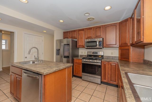 4344 Pine Drive, Newburgh, IN 47630