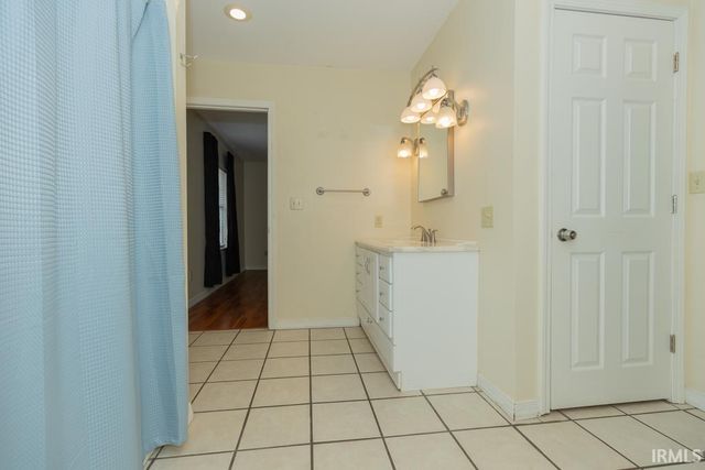 4344 Pine Drive, Newburgh, IN 47630