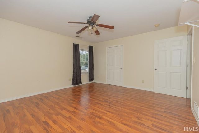 4344 Pine Drive, Newburgh, IN 47630