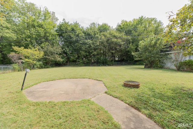 4344 Pine Drive, Newburgh, IN 47630