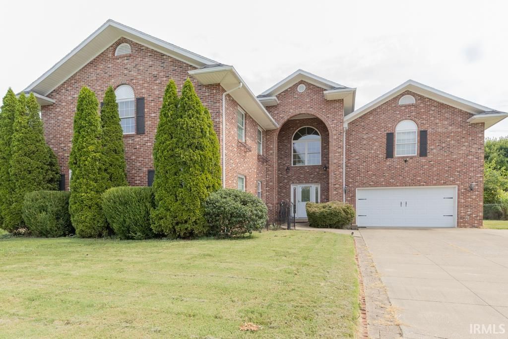 4344 Pine Drive, Newburgh, IN 47630