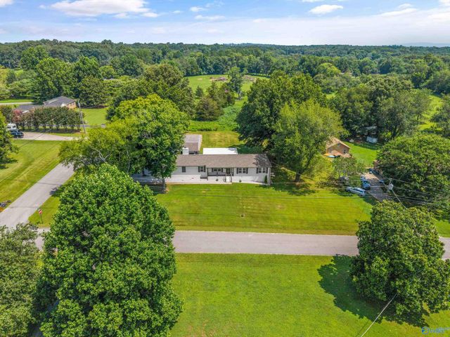 6112 Fairfield Drive, Huntsville, AL 35811
