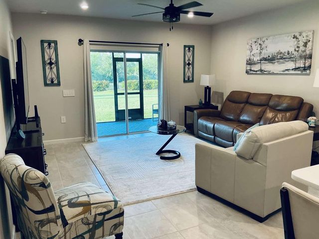 1982 W PALMS DRIVE, Port Charlotte, FL 33953