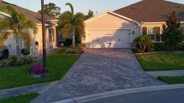 1982 W PALMS DRIVE, Port Charlotte, FL 33953