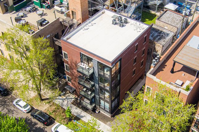 3710 N Kenmore Avenue 1, Chicago, IL 60613