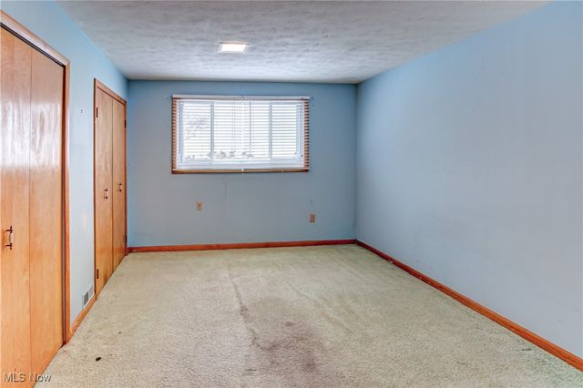 32985 Charmwood Oval, Solon, OH 44139