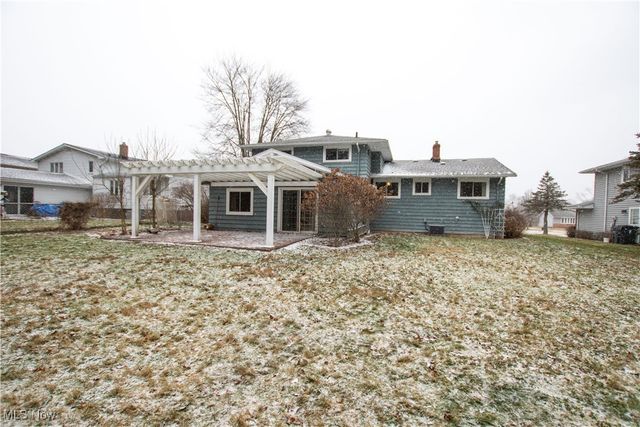 32985 Charmwood Oval, Solon, OH 44139