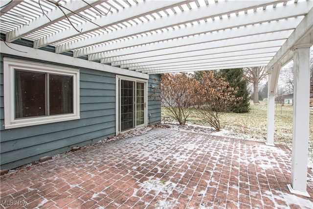 32985 Charmwood Oval, Solon, OH 44139