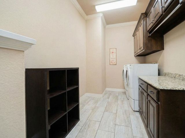 135 Circle Dr, Longview, TX 75602