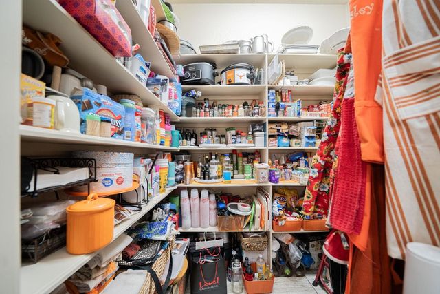 135 Circle Dr, Longview, TX 75602