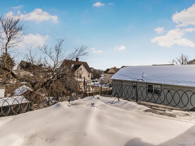 227 S 3rd Avenue, Mount Vernon, NY 10550