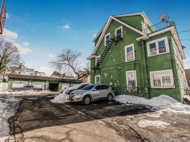 227 S 3rd Avenue, Mount Vernon, NY 10550