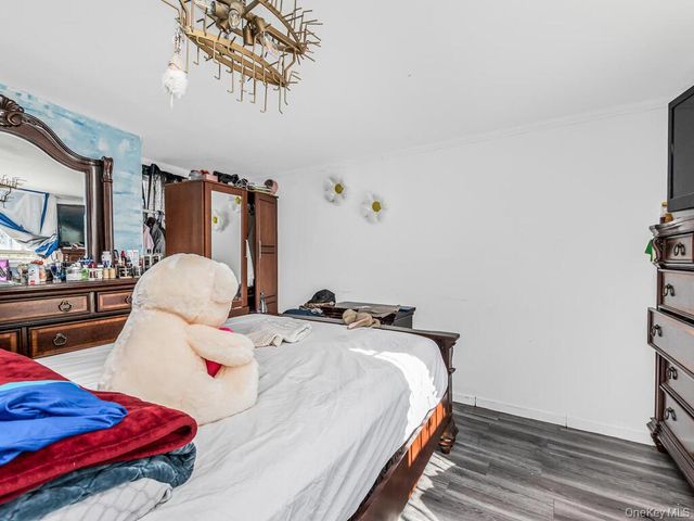 227 S 3rd Avenue, Mount Vernon, NY 10550