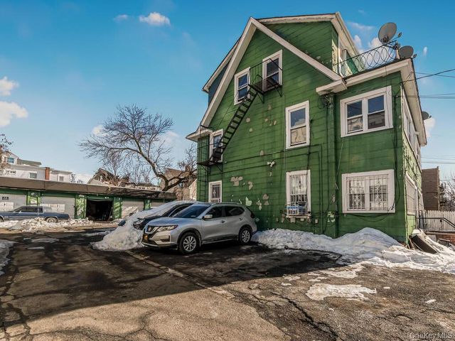 227 S 3rd Avenue, Mount Vernon, NY 10550
